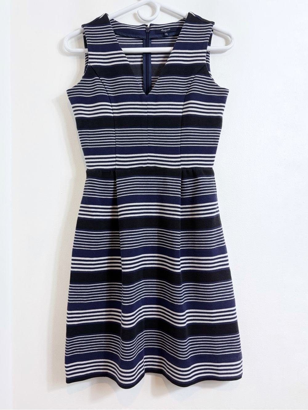 Madewell Nautical Navy Stripe Ponte Gallerist Dress With Pockets